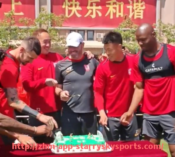 星空体育app-世俱杯比赛中各球队防守成功率的全面评估与趋势解析