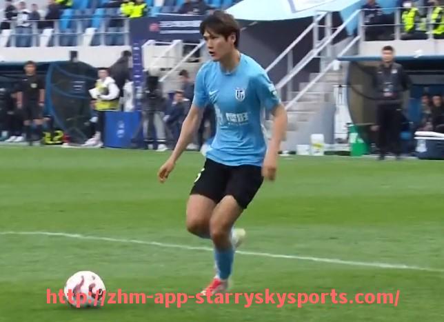 星空体育app-上海队与火箭队的视频直播现场精彩瞬间